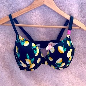 Lemon patterned VS Pink push-up bra 36D.